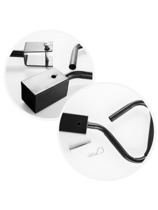 Vrtni voziček z mrežasto kovinsko ograjo in ponjavo 